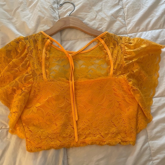 GUESS CROP TOP - Picture 2 of 3